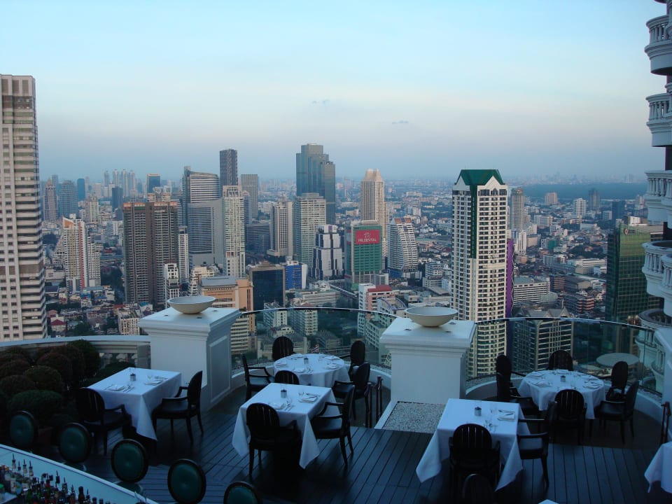 Clubbereich im 52. Stock Tower Club At Lebua