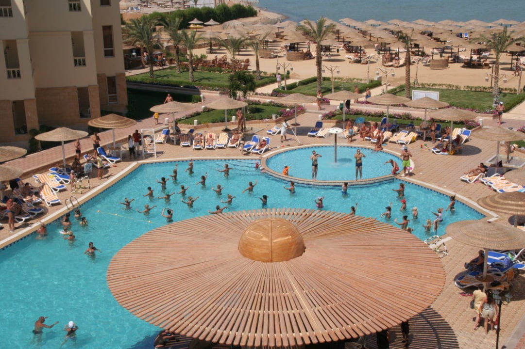 Water gymnastics AMC Royal Hotel & SPA