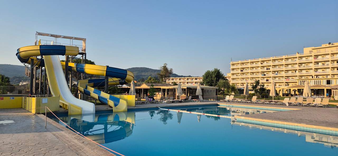 Pool Mitsis Messonghi Beach Hotel
