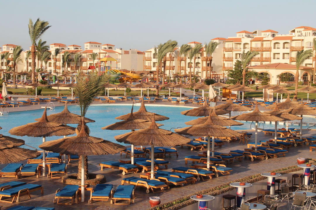 Poolblick von der Lobby aussenbar  Pickalbatros Dana Beach Resort - Hurghada