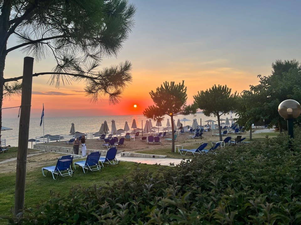 Strand Hotel Portes Beach