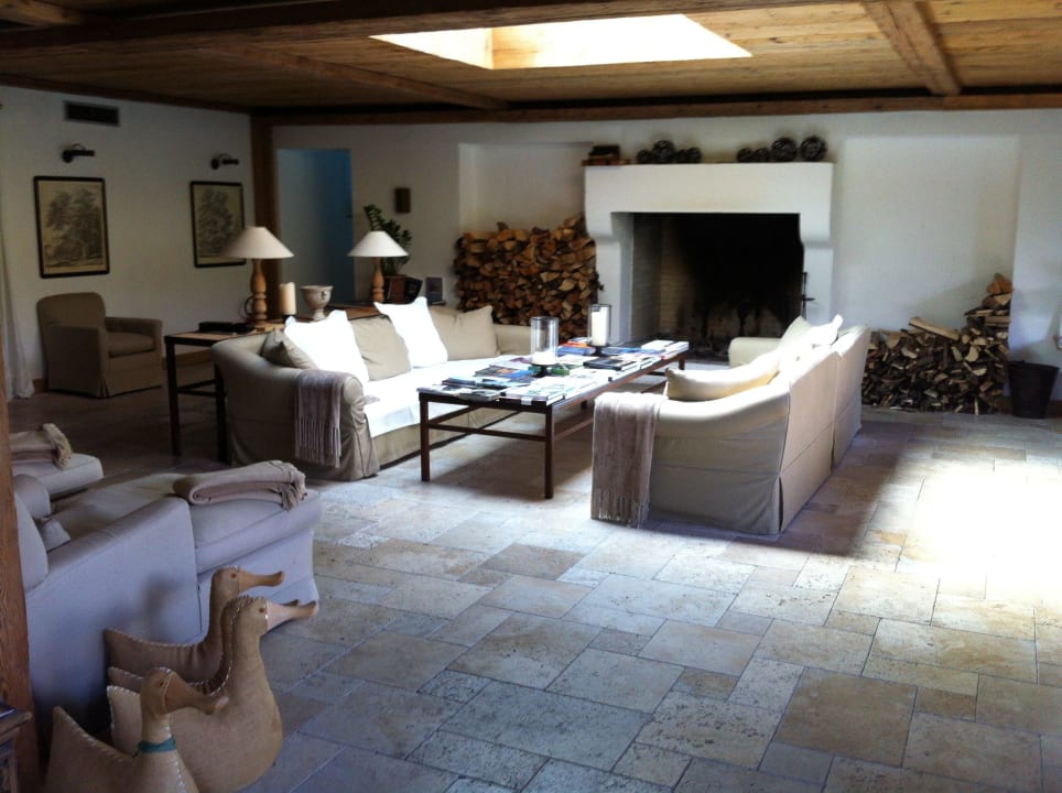 Lesezimmer mit Kamin Hotel Villa Irma