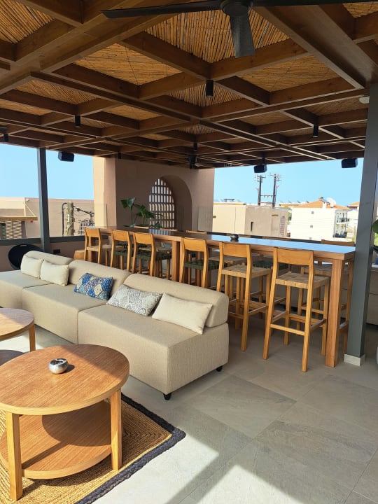 Gastro Paralos Venus Suites