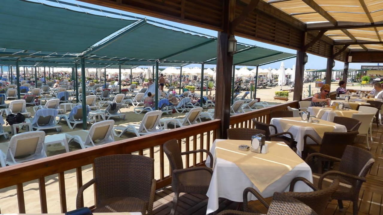 Strandbar Side Breeze Hotel