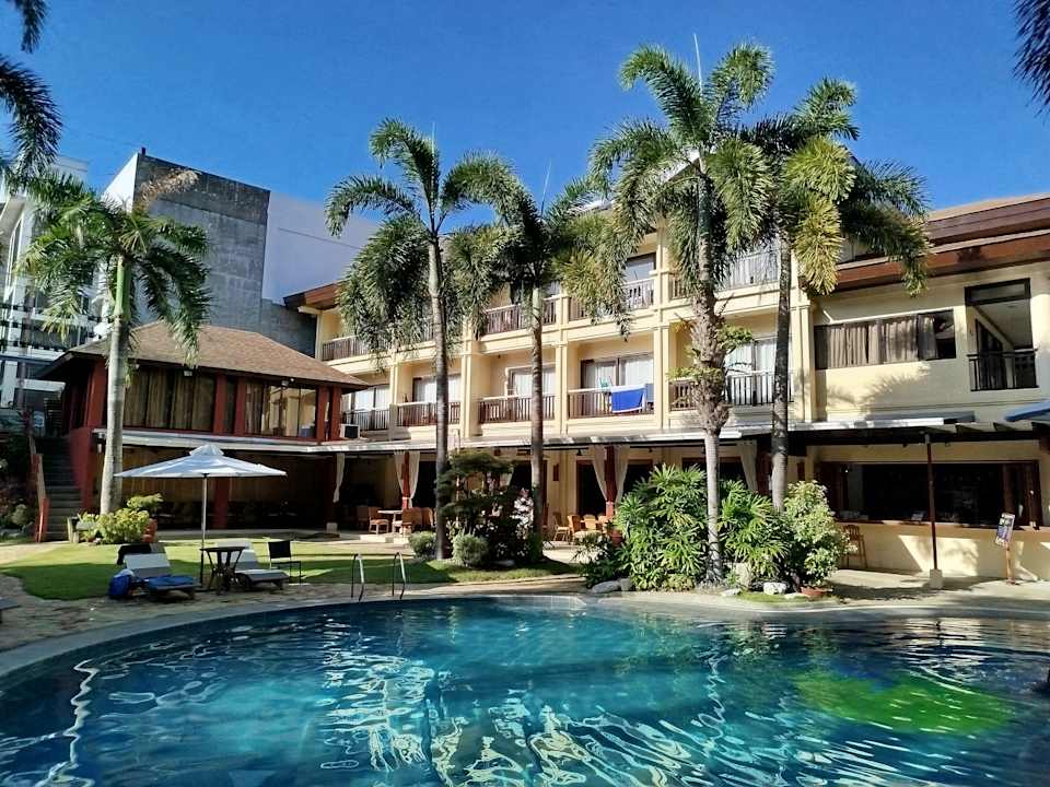 Pool Boracay Tropics Resort Hotel