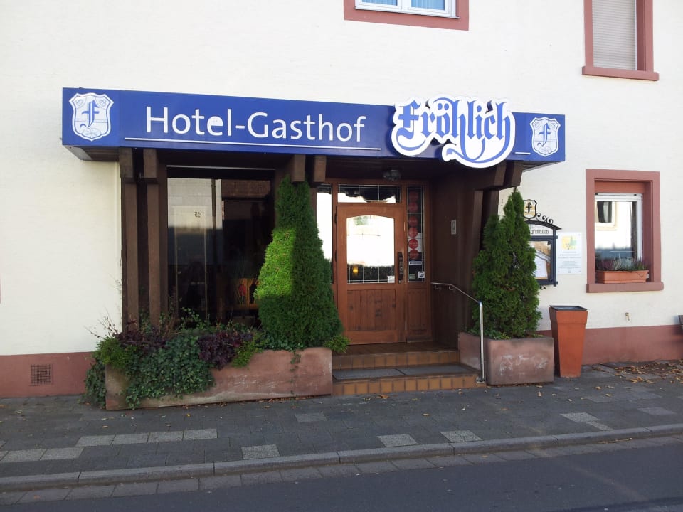 Hoteleingang Hotel Fröhlich