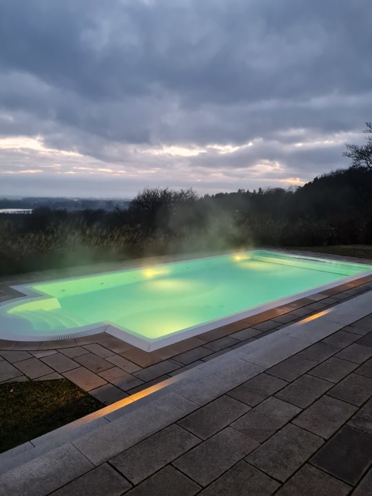 Pool Hotel Schloss Leitheim