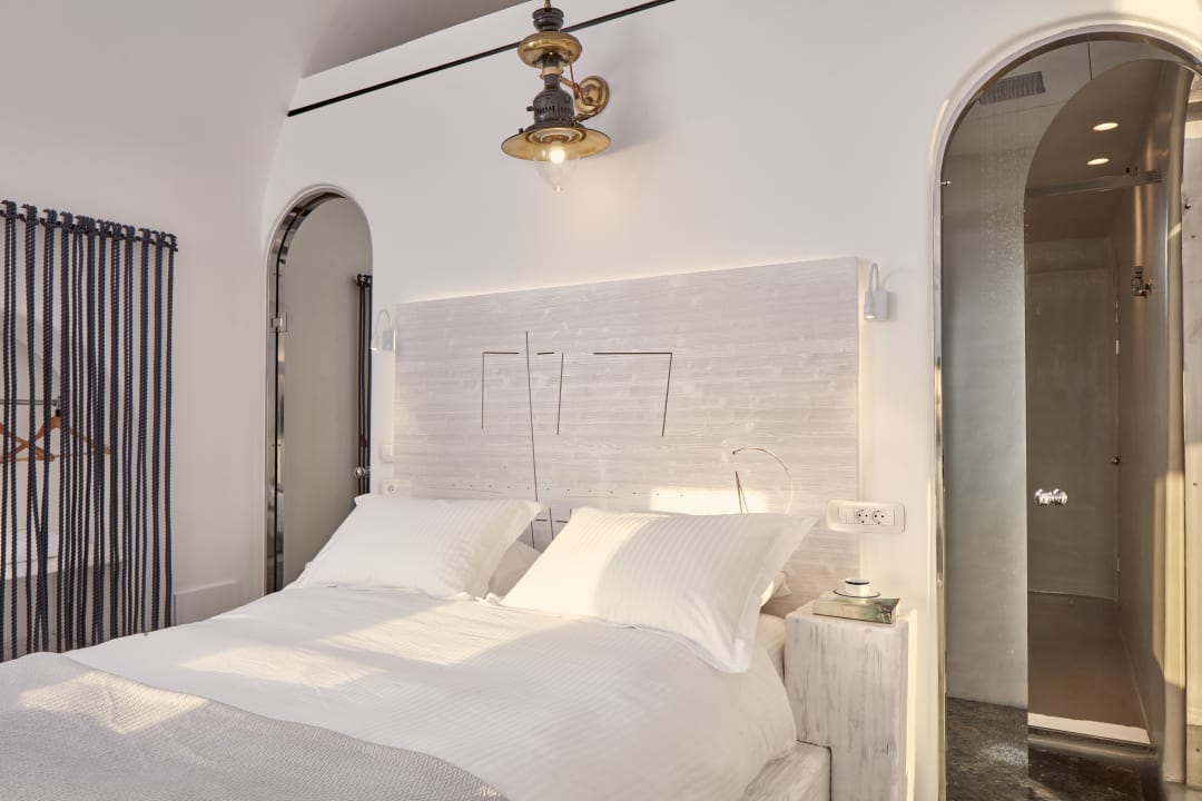 Zimmer Hotel Homeric Poems