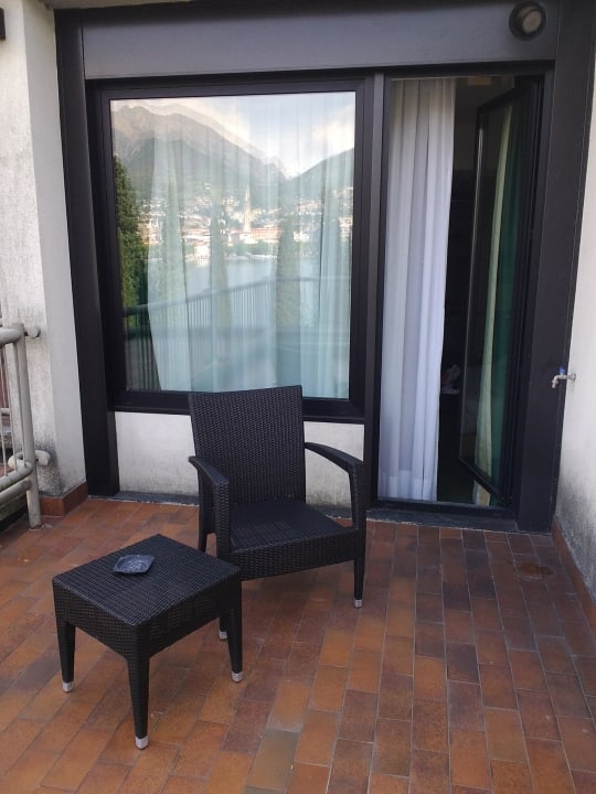 Terrasse mit Stuhl und Beistelltisch Clarion Collection Hotel Griso Lecco