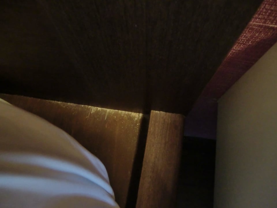 Sand des Vormieters im Bett Chaweng Regent Beach Resort