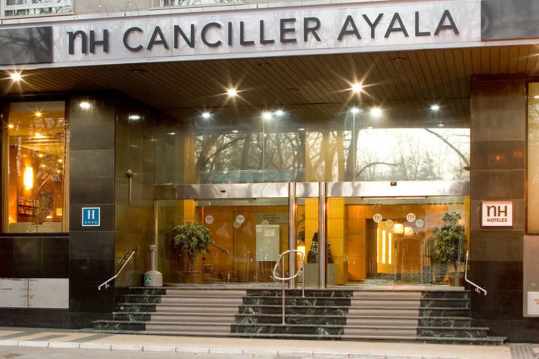 Facade NH Canciller Ayala Vitoria