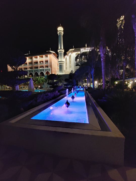 Außenansicht Royal Taj Mahal Hotel