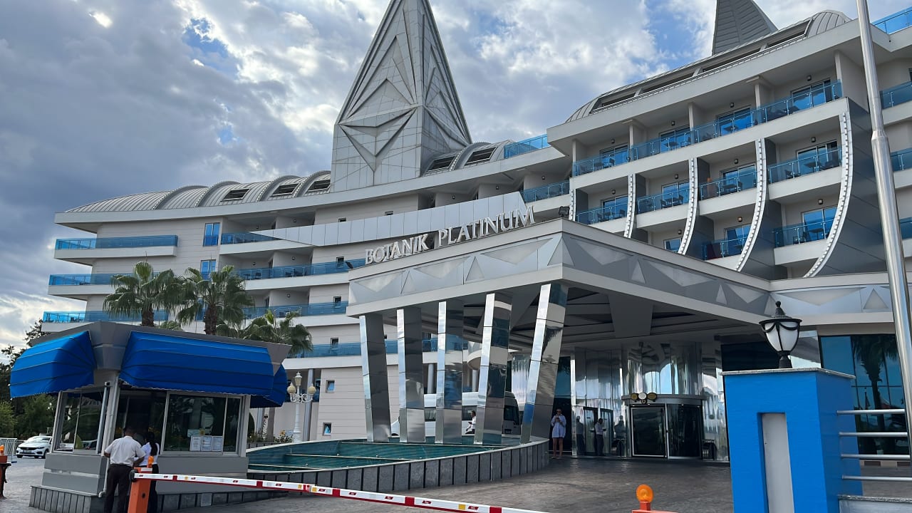 Außenansicht Hotel Botanik Platinum