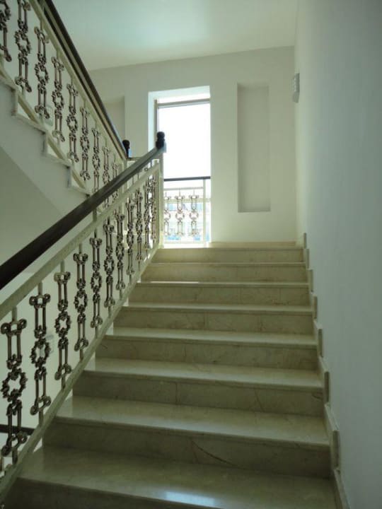 Schody Alba Queen Hotel