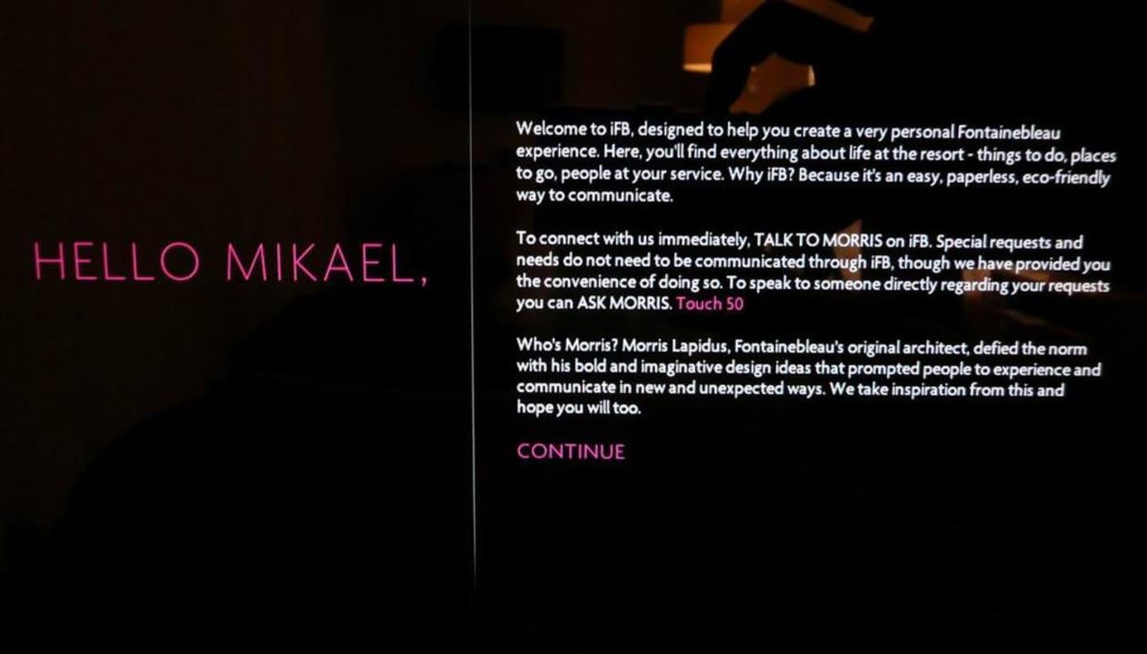 Mac computer Hotel Fontainebleau Miami Beach