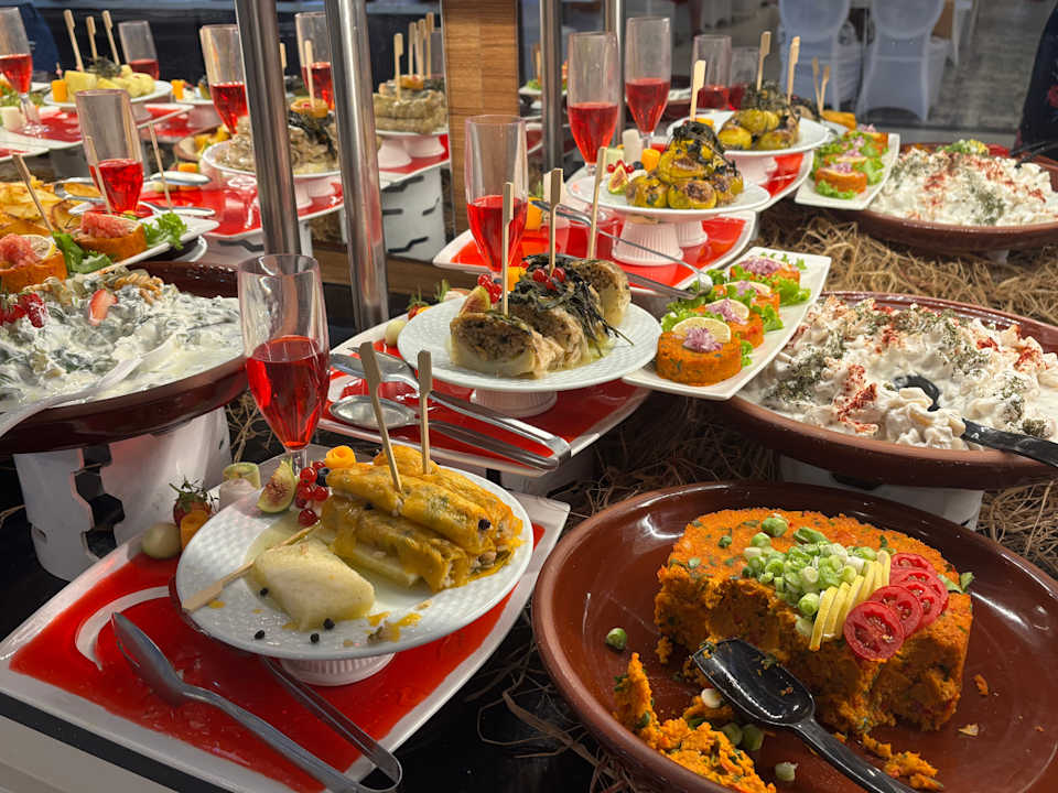 Gastro Dream World Hill Hotel