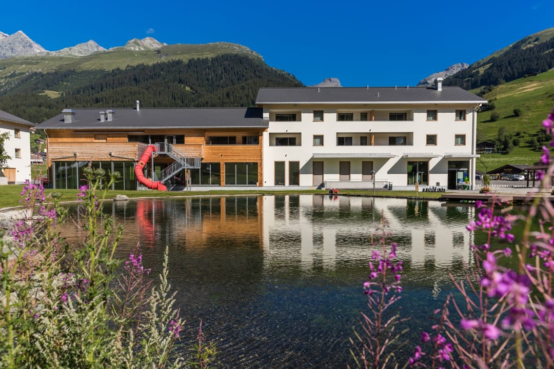 Außenansicht Pradas Resort Brigels