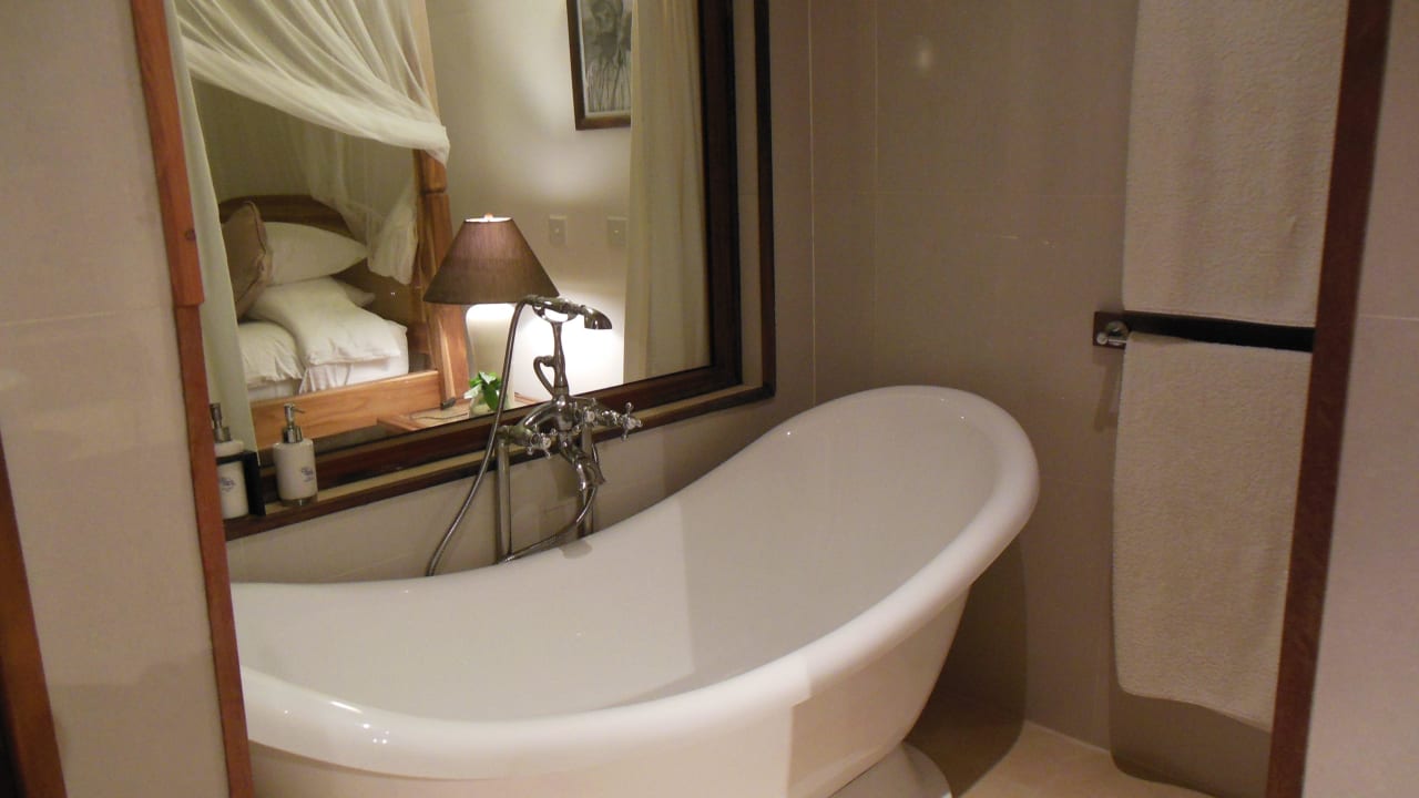 Badewanne Ocean Village Club