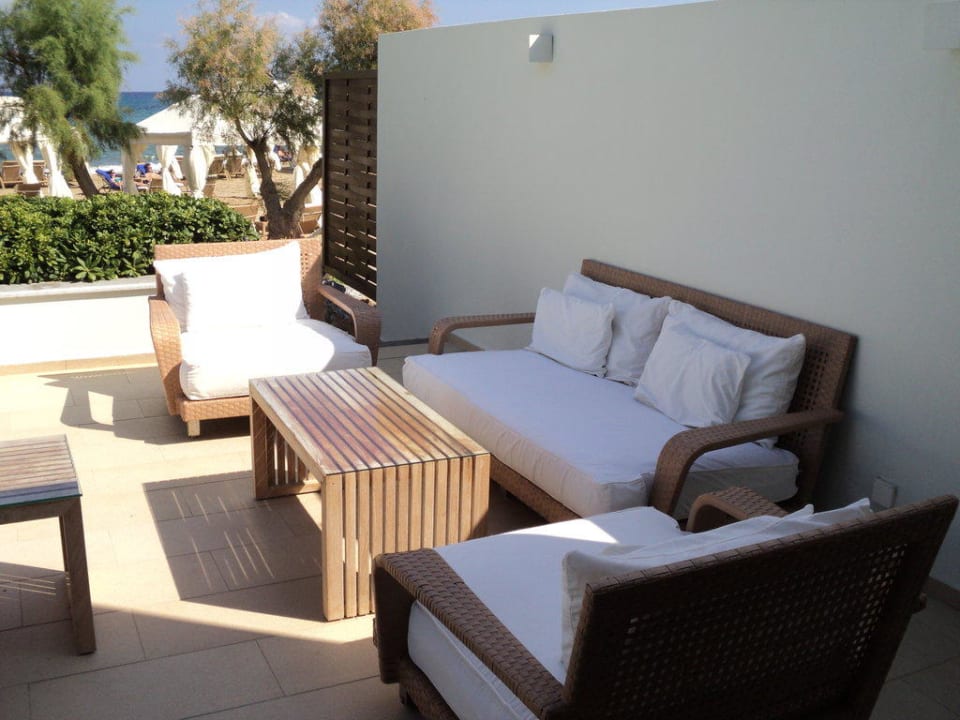 Terrasse der Villa Amirandes A Grecotel Resort To Live