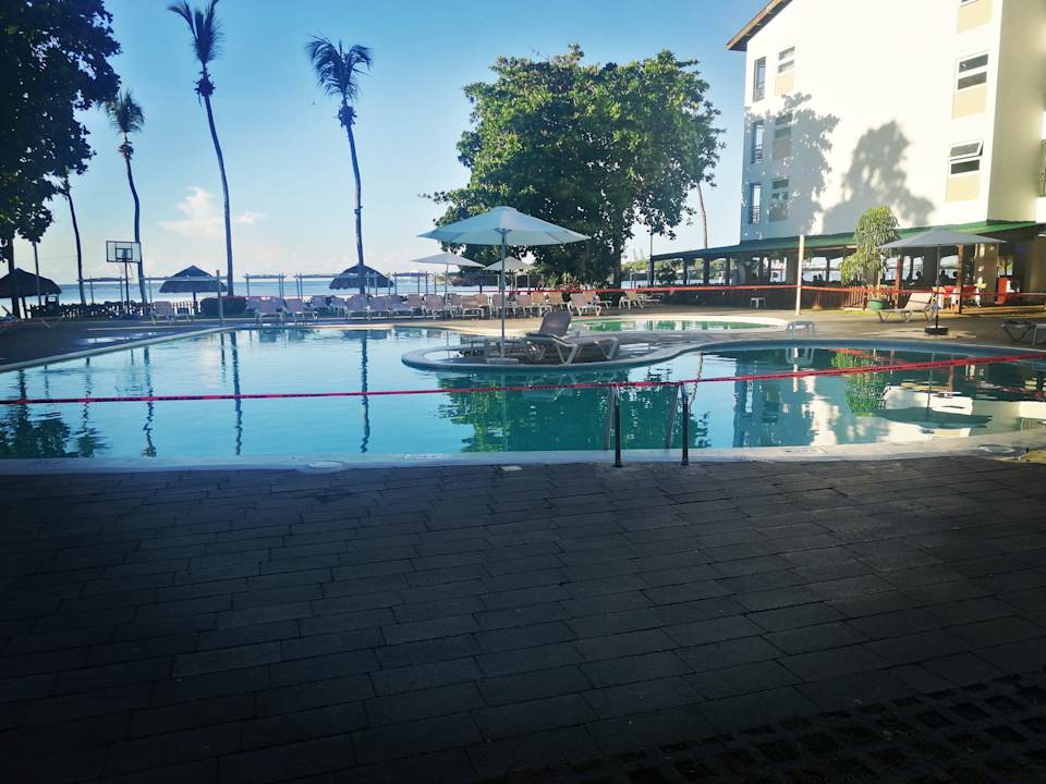 Pool whala!boca chica