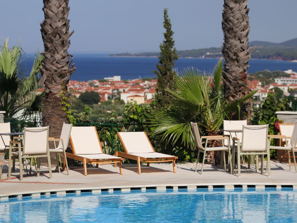 Pool Hotel Geranion Village