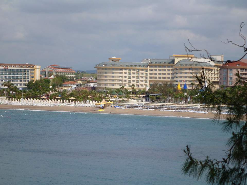 Ausblick von der Felsküste Saphir Resort & Spa