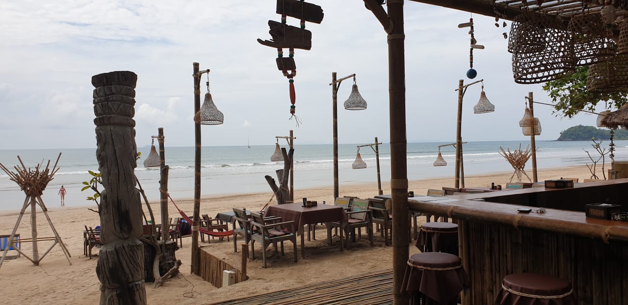 Gastro Hotel Lanta Island Resort