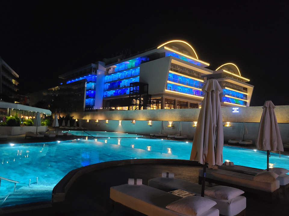 Außenansicht Rubi Platinum Sign