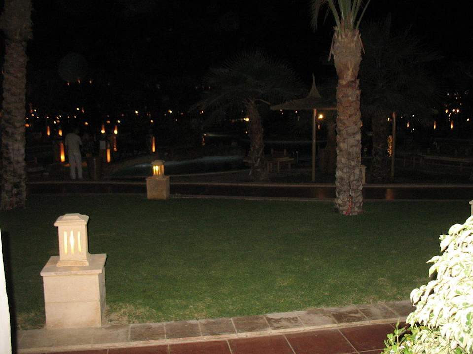 Ночью Pickalbatros Palace Resort