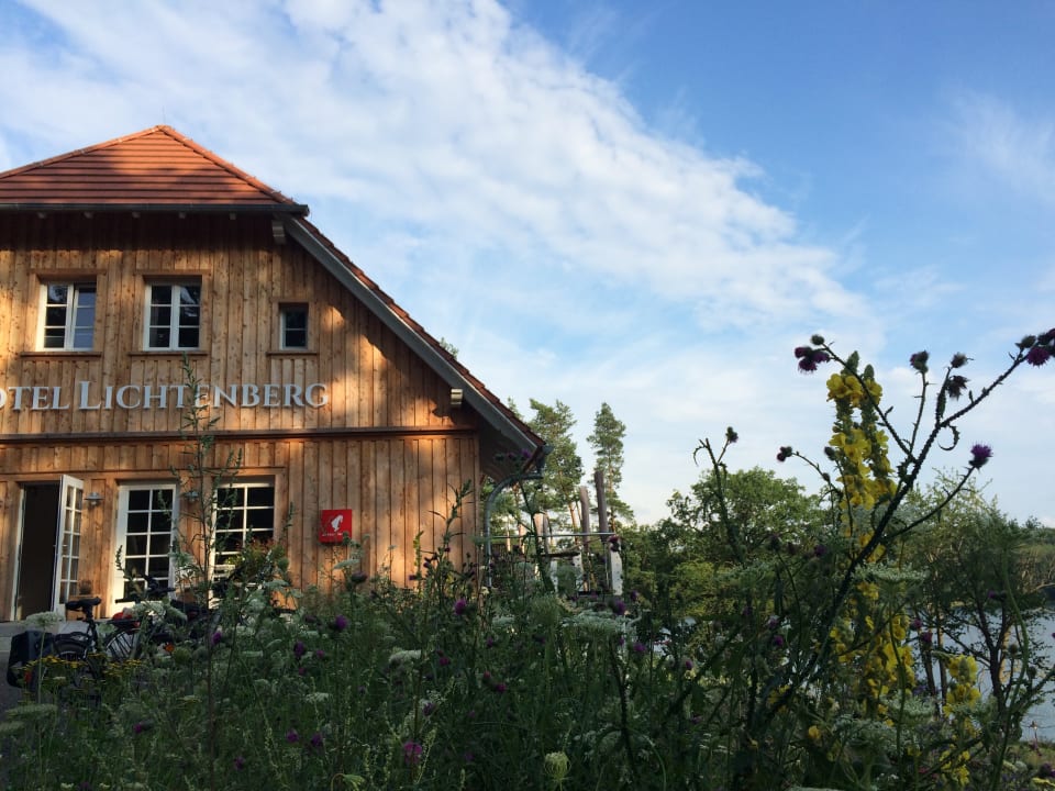 Außenansicht Seehotel Lichtenberg
