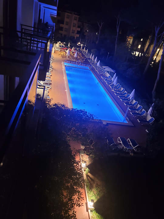 Pool Guya Wave Hotel