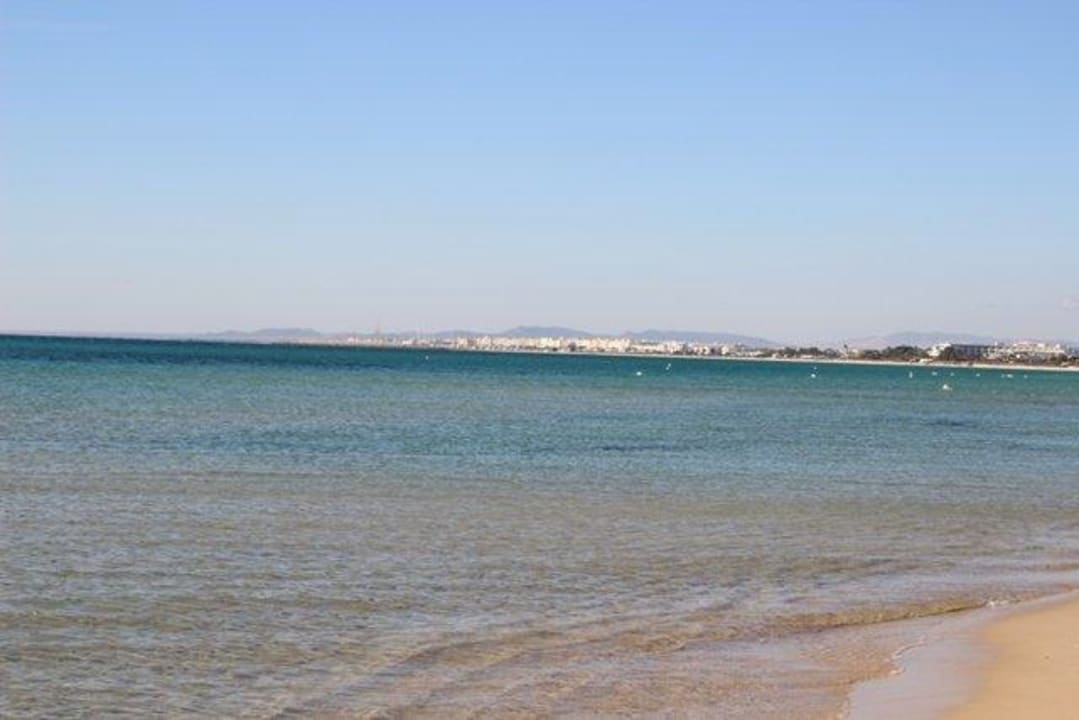 Yasmine vom Hotel Strand aus The Orangers Beach Resort and Bungalows