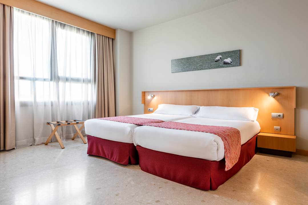 Zimmer Aparthotel Exe Campus San Mamés