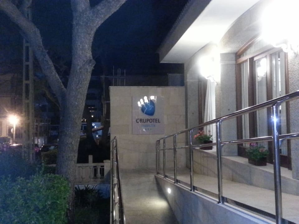 Eingang Grupotel Farrutx