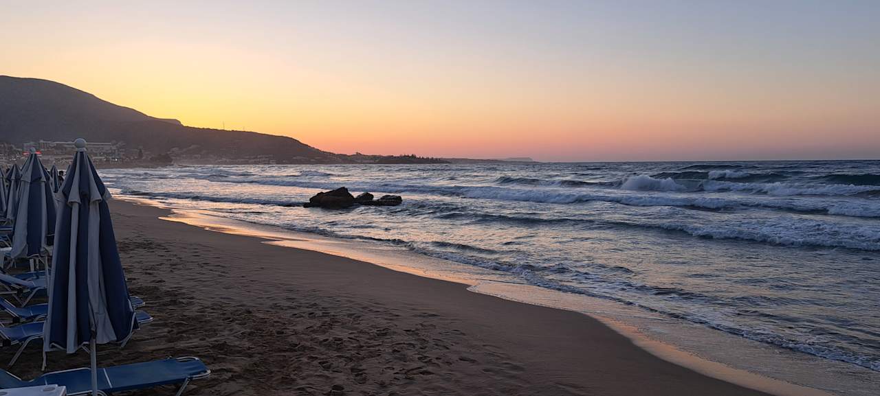 Strand Alexander Beach Hotel & Village Resort