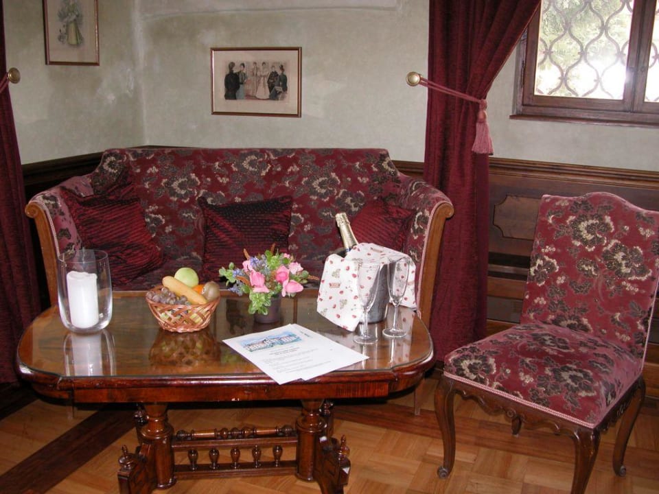 Schloß Jemniste Hotel Schloss Jemniste