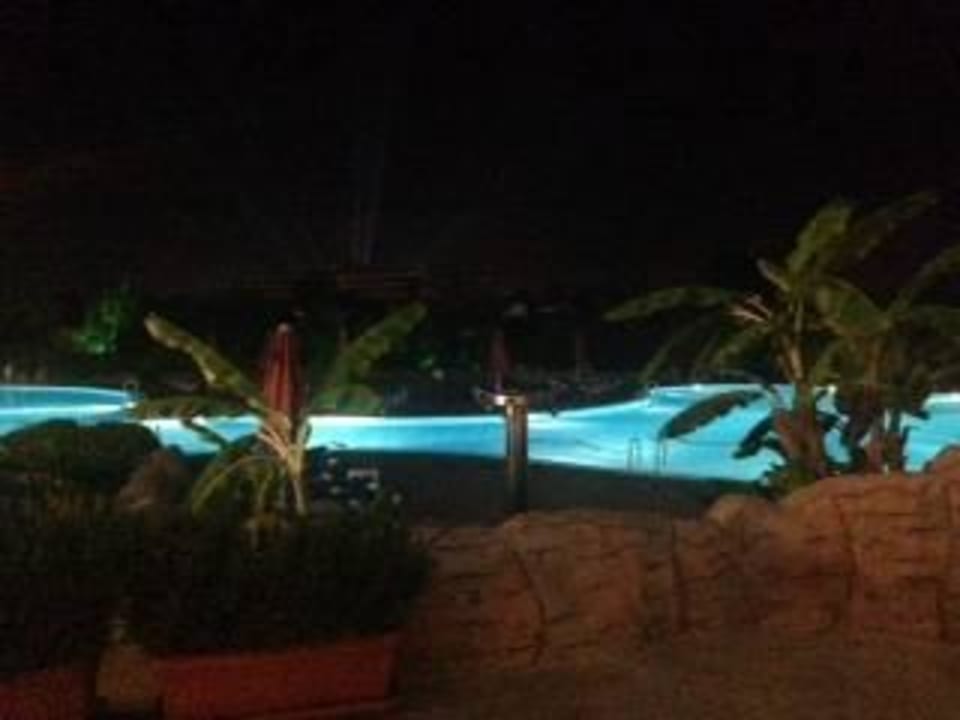 Super Pool Starlight Resort Hotel