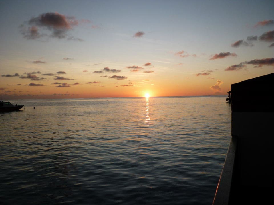 Sonnenaufgang Embudu Village