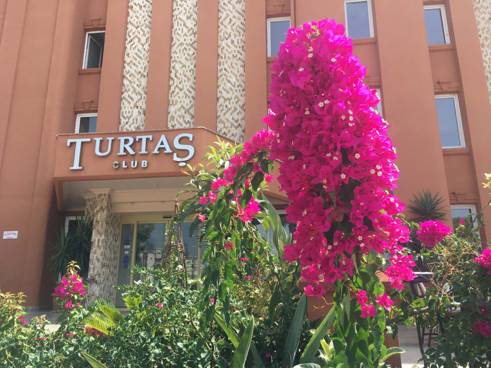 Außenansicht Club Turtas Beach Hotel