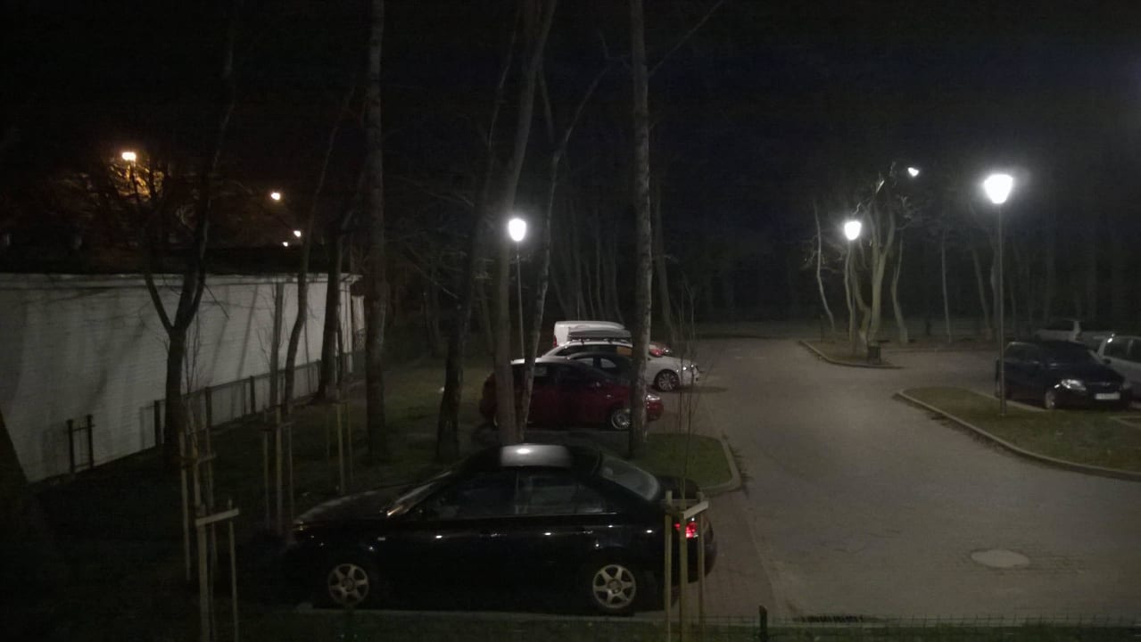 Nachts- Parkplatz Hotel Cis