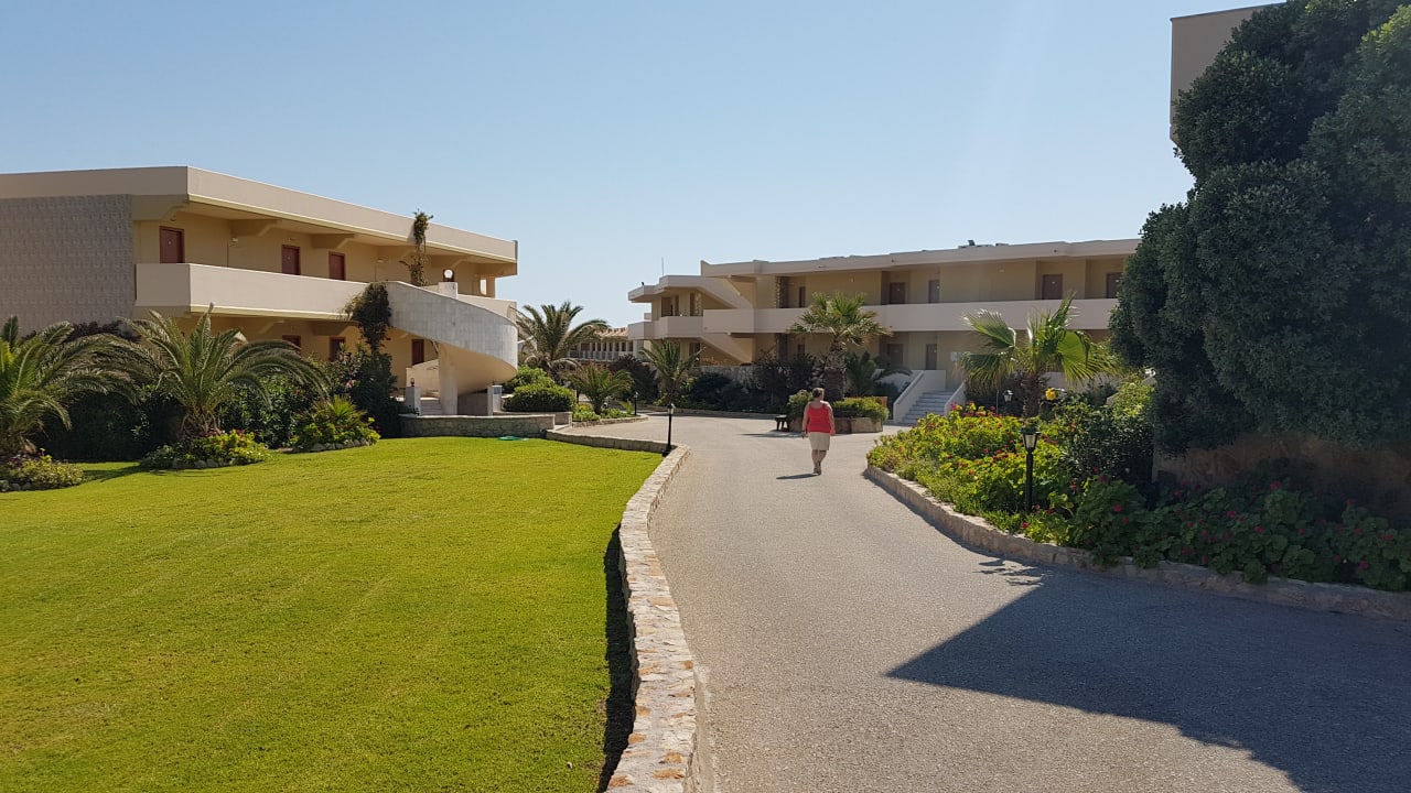 Gartenanlage Hotel Kalithea Horizon Royal