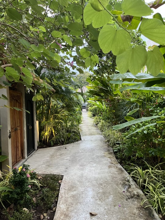 Gartenanlage Kanda Residences Pool Villas