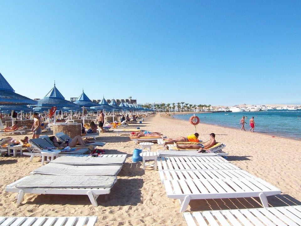 Strand The Grand Resort