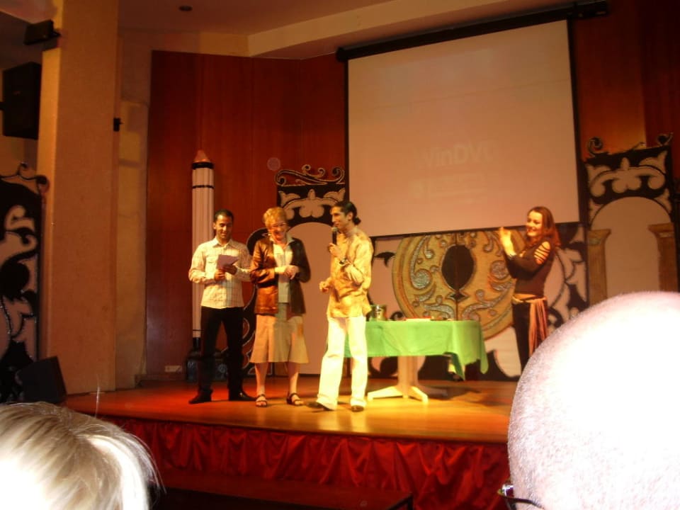 Auf der Bühne im Hotel PALOMA Perissia