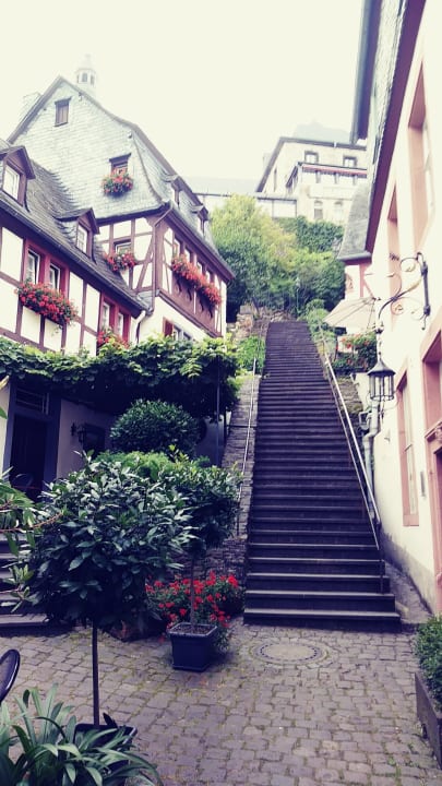 Außenansicht Hotel Burgfrieden