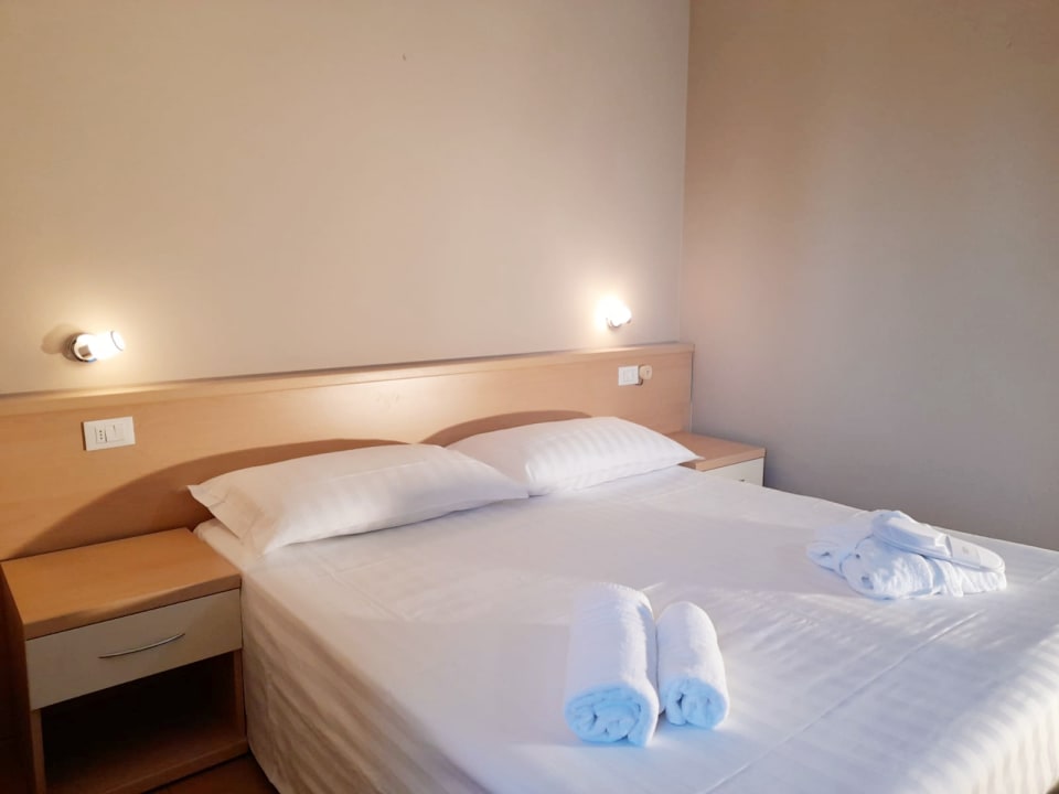 Zimmer Hotel Touring Gardone Riviera