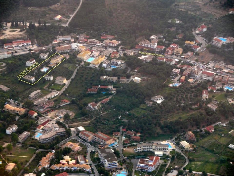 Blick aus dem Flieger Hotel Serena