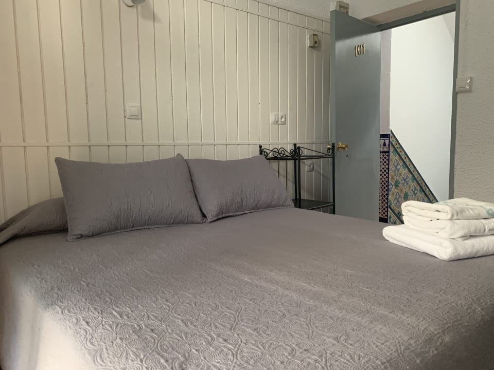 Zimmer Hostal Alcobia