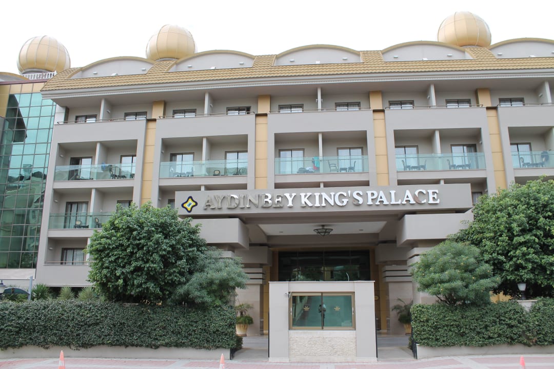 Hoteleingang / Haupteingang Aydinbey Kings Palace & Spa