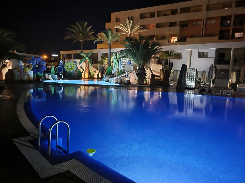 Pool Iberostar Waves Gaviotas Park